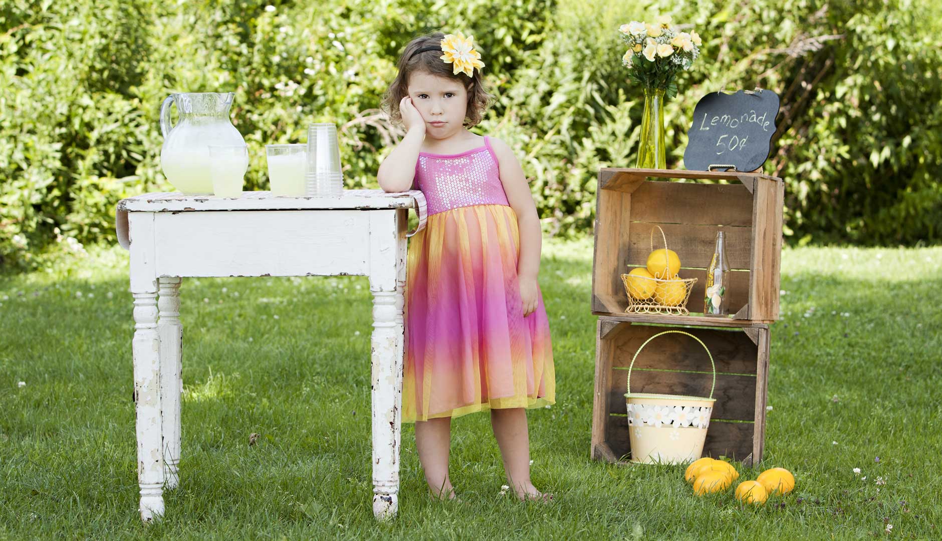 lemonade stand with no customers